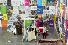 Fari Shams Junkology, 2025 © VG Bild-Kunst, Bonn 2025 Foto: Katja Illner