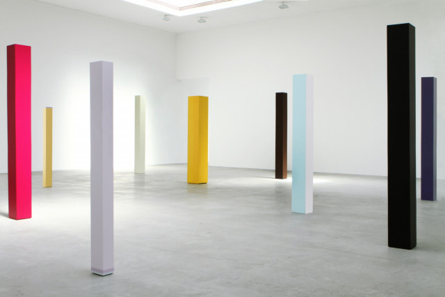 Foto: Anne Truitt, Sculpture 1962–2004, 2010, Installationsansicht Matthew Marks Gallery, New York © annetruitt.org / Bridgeman Images / Courtesy Matthew Marks Gallery